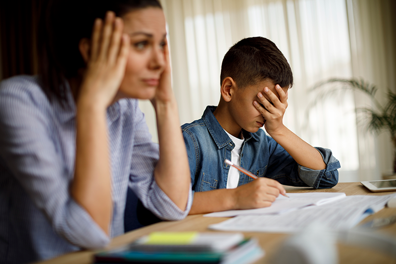 Confused-Parent-with-Struggling-Student